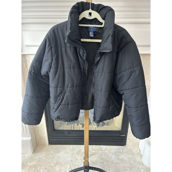 Forever 21 BLACK SHORT PUFFER JACKET, Y2K Black PufferCoat Size Large Forever 21 - Picture 4 of 9